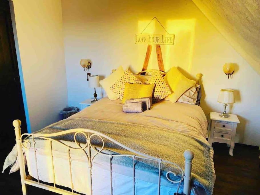 Stunning Barn Conversion Ideal For Large Families Bildeston Zewnętrze zdjęcie