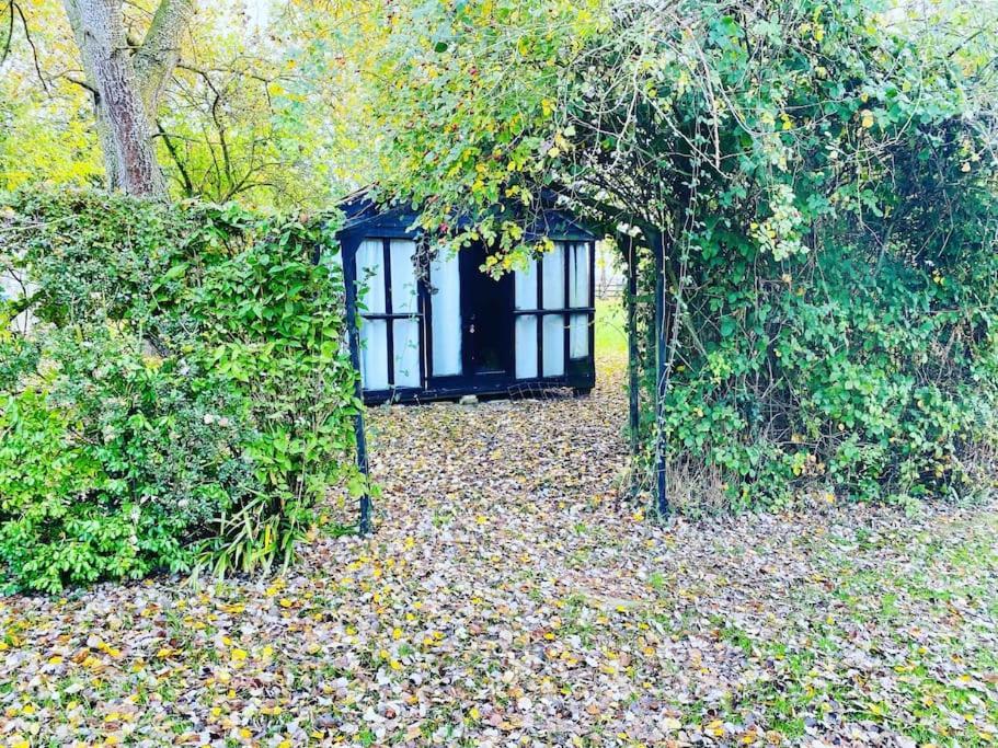 Stunning Barn Conversion Ideal For Large Families Bildeston Zewnętrze zdjęcie
