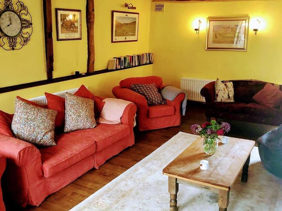 Stunning Barn Conversion Ideal For Large Families Bildeston Zewnętrze zdjęcie