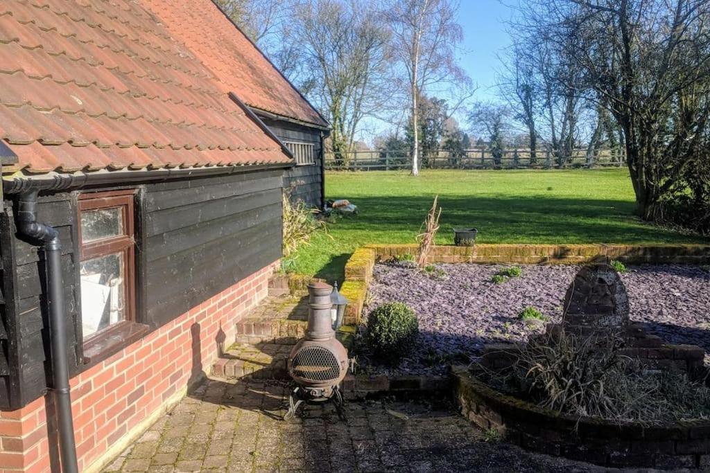 Stunning Barn Conversion Ideal For Large Families Bildeston Zewnętrze zdjęcie