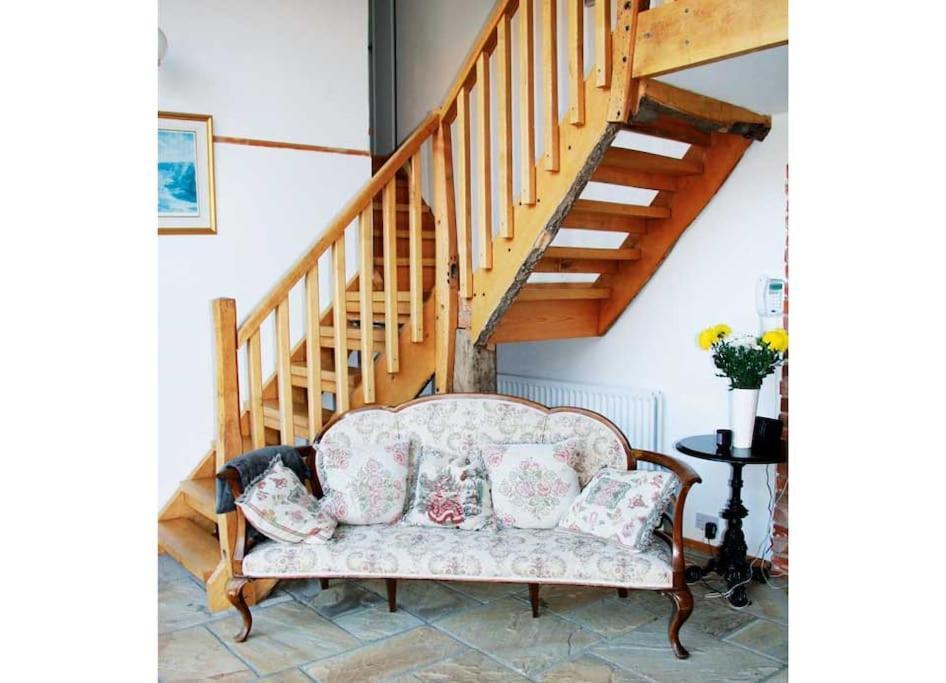 Stunning Barn Conversion Ideal For Large Families Bildeston Zewnętrze zdjęcie